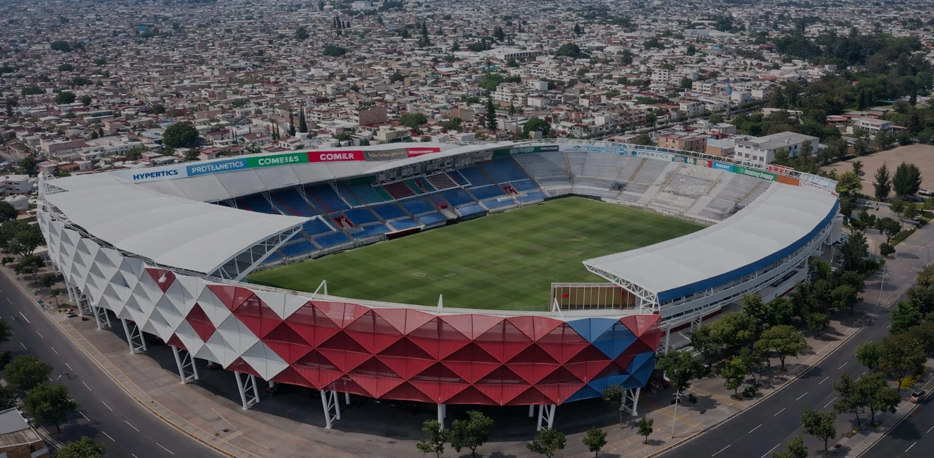 ESTADIO SERGIO LEON CHAVEZ